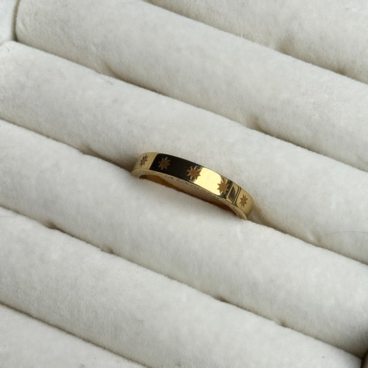 Thirteen Ring